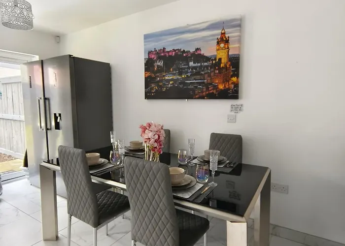 Shared House - 10 Mins From Piccadilly Station/Man Uni/O2 Apollo