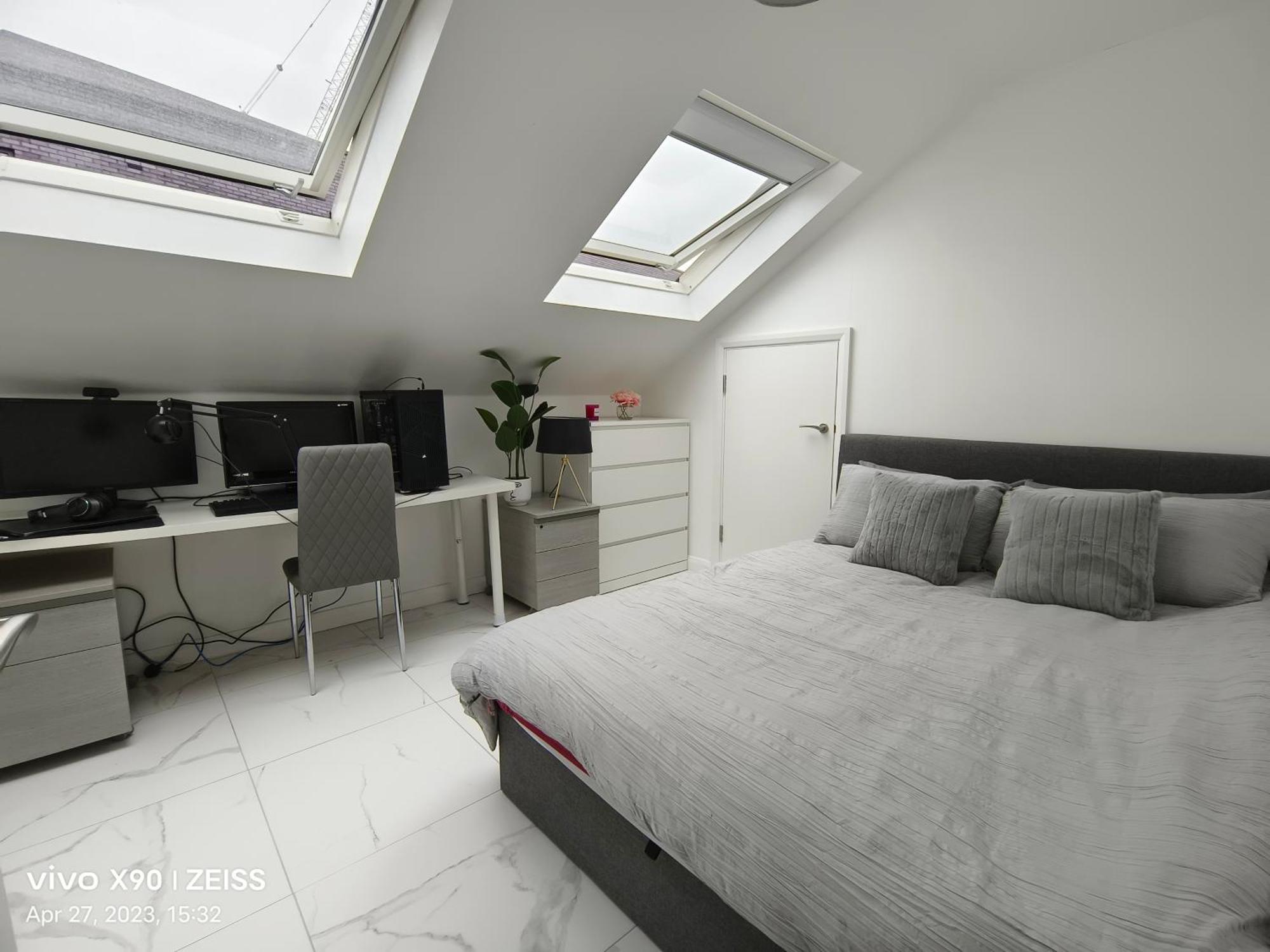 Shared House - 10 Mins From Piccadilly Station/man Uni/o2 Apollo Manchester